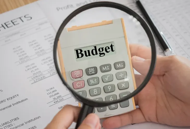 High-Performing Creatives on a Small Budget